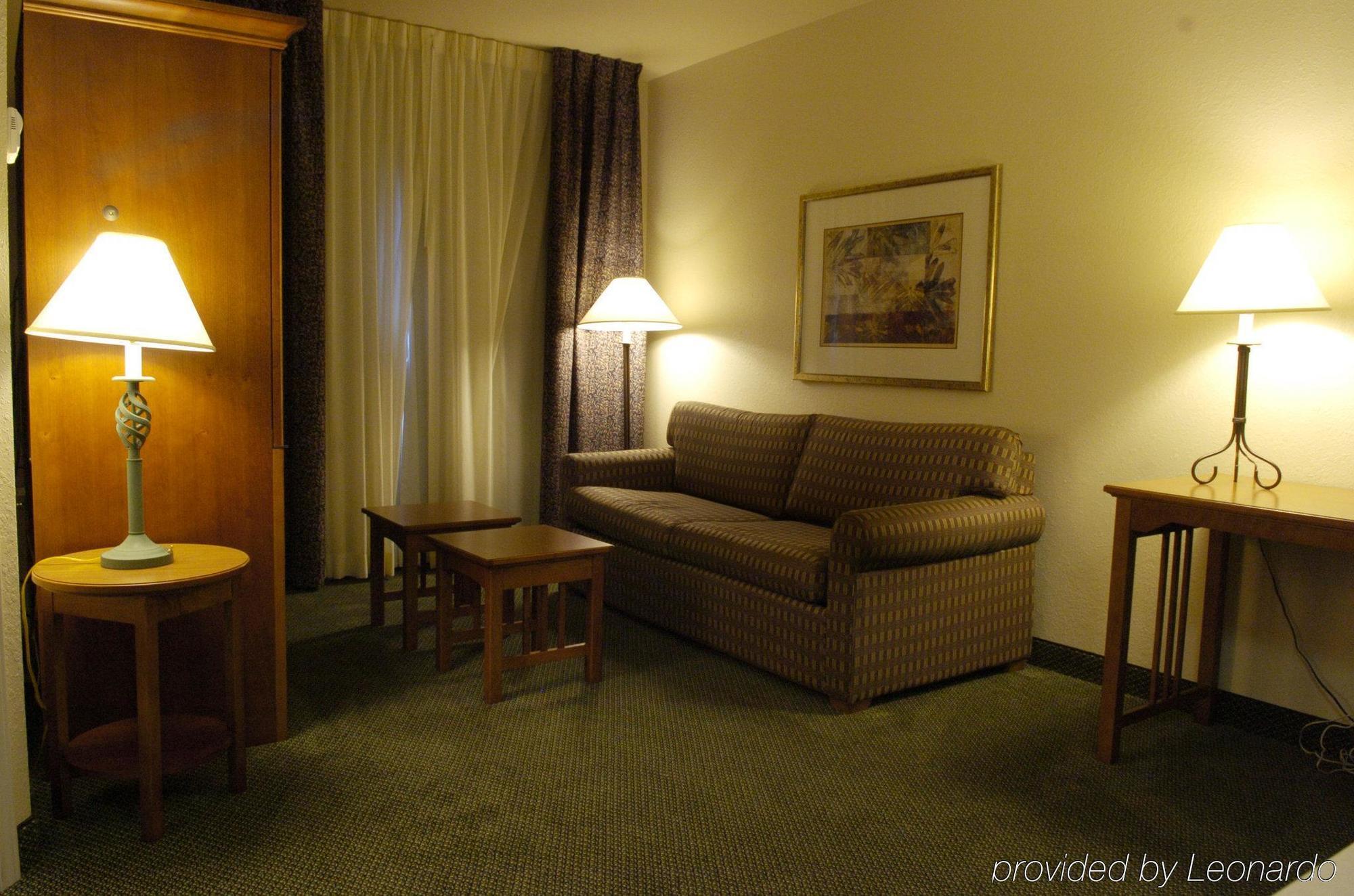 Staybridge Suites Lincolnshire By Ihg Eksteriør bilde
